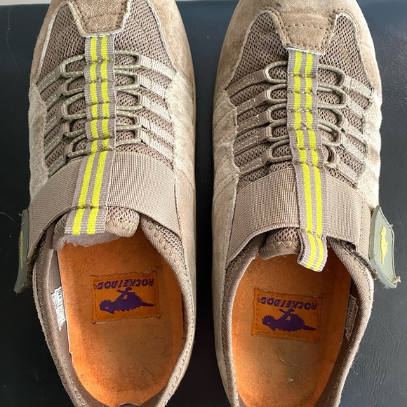 Like New Rocketdog Suede Slip-On Trail Sneaker Womens Size 8. Brown/yellow - Picture 6 of 9